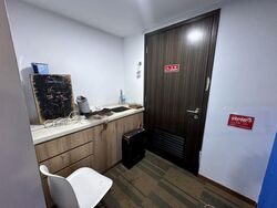 8B @ Admiralty (D27), Factory #470131681